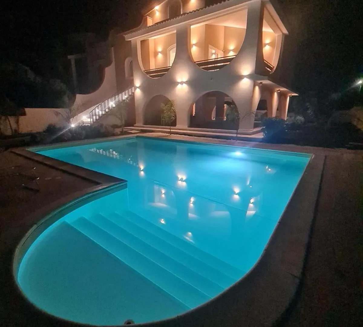 Divina Luxury Home location